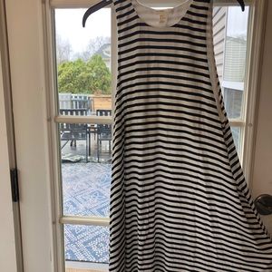 H&M size Medium, Striped tank t shirt dress with pockets!